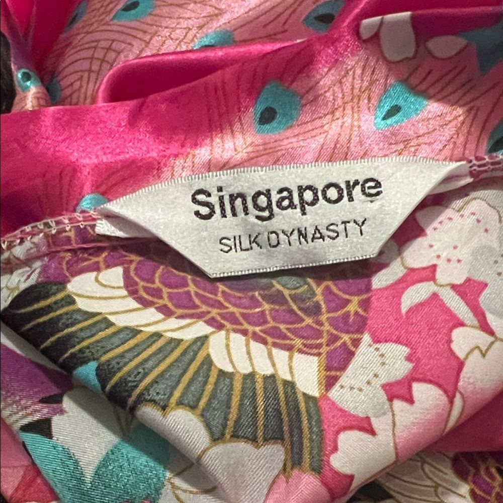 #0982+ Singapore Silk Dynasty Floral Pink Kimono Robe”43 X 30” - Picture 3 of 6